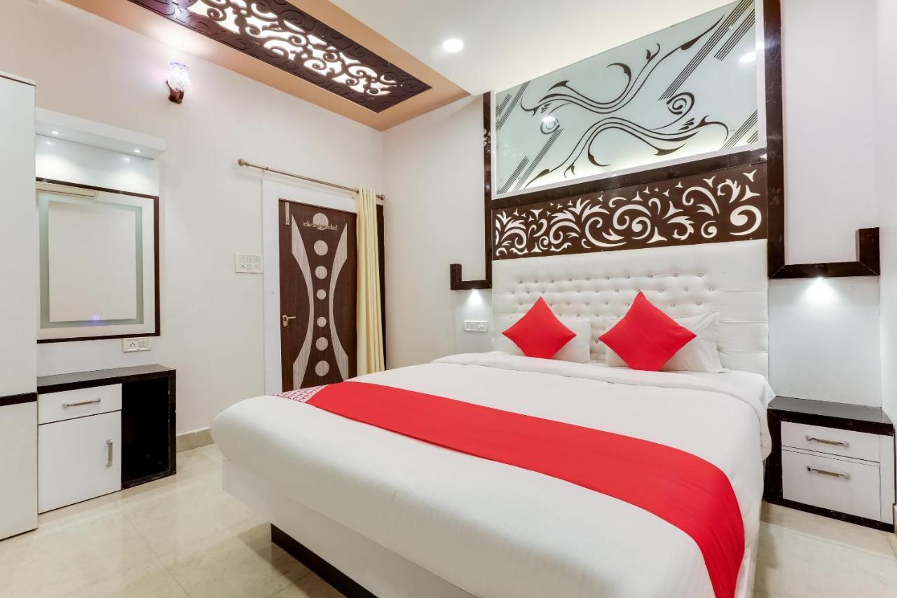 Oyo 49090 G K Jain Hotel Guna Zewnętrze zdjęcie