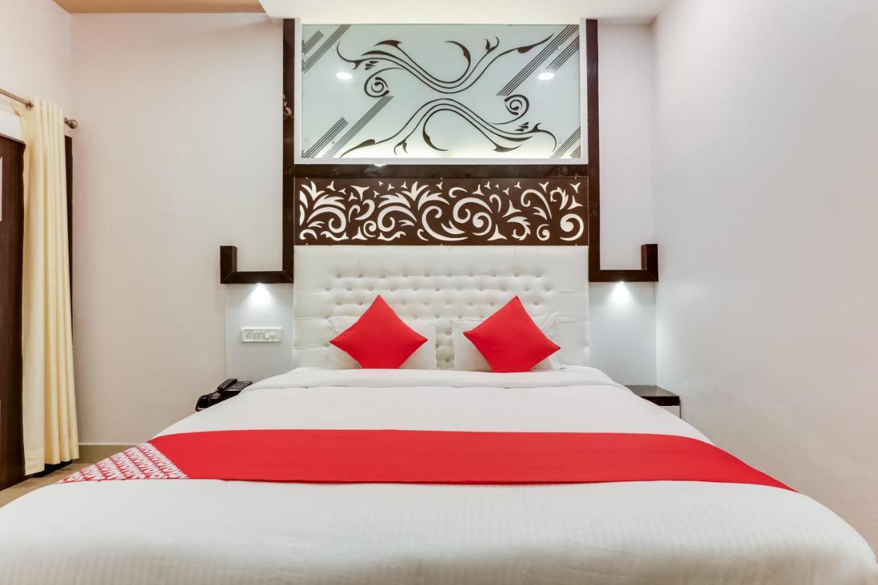Oyo 49090 G K Jain Hotel Guna Zewnętrze zdjęcie