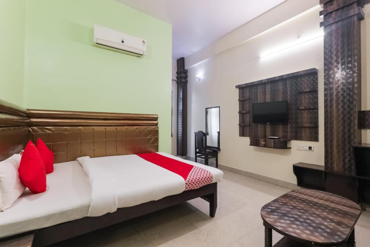 Oyo 49090 G K Jain Hotel Guna Zewnętrze zdjęcie